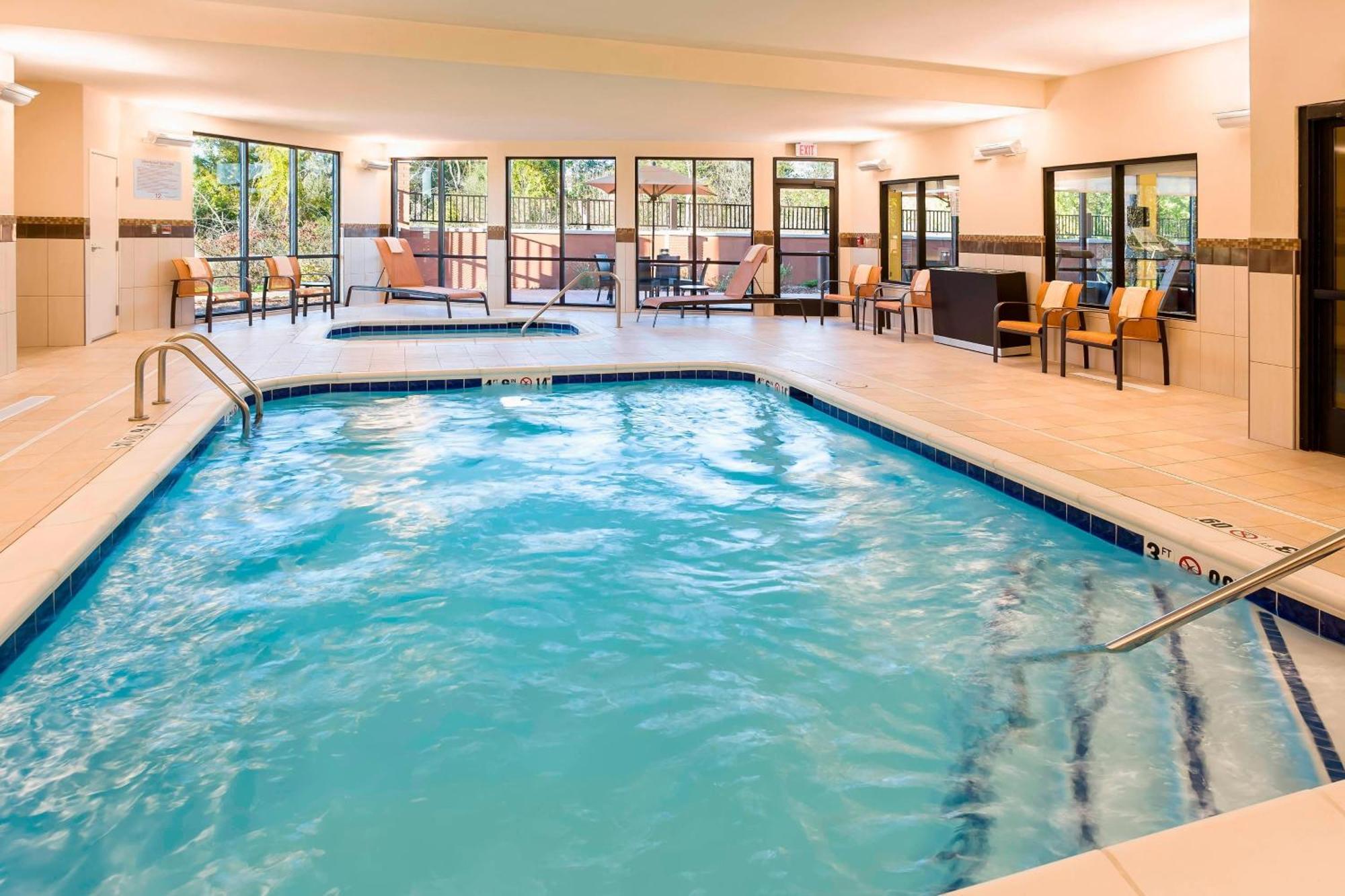 Courtyard By Marriott Kalamazoo Portage Zewnętrze zdjęcie